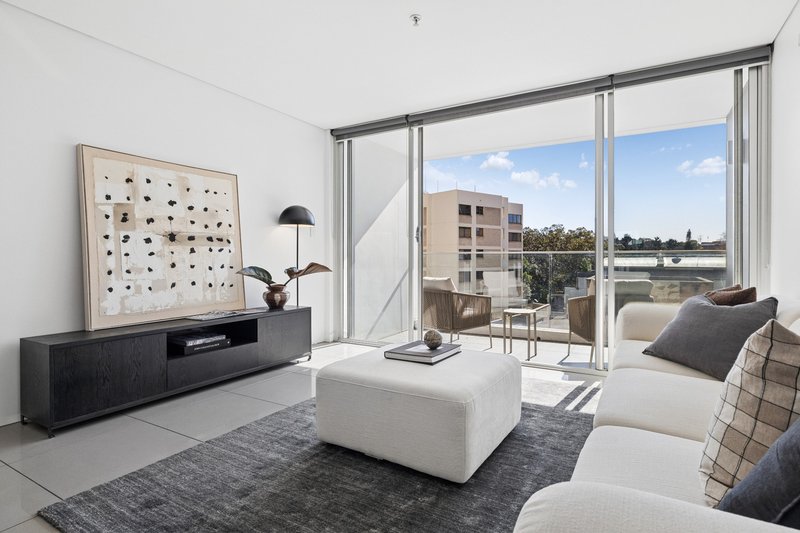Photo - 12/60-70 William Street, Woolloomooloo NSW 2011 - Image 4