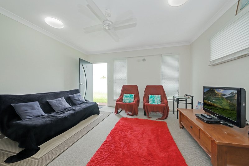 Photo - 1/261 Melton Road, Northgate QLD 4013 - Image 6