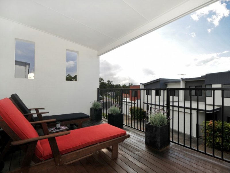 Photo - 12/61 Queens Road, Everton Hills QLD 4053 - Image 2