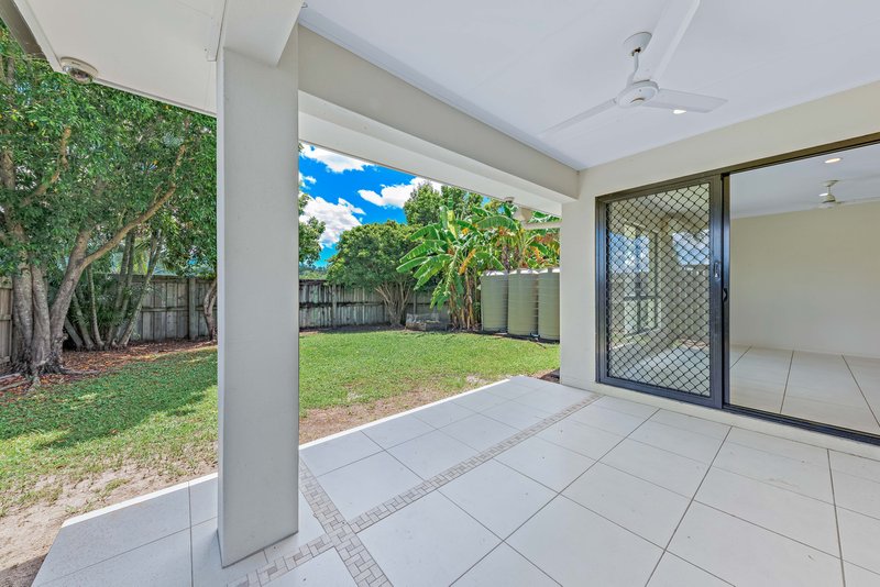 Photo - 1&2/62 South Molle Boulevard, Cannonvale QLD 4802 - Image 3