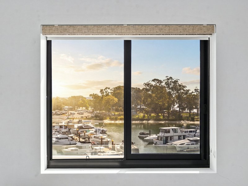 Photo - 126/3-5 Spinnaker Drive, Sandstone Point QLD 4511 - Image 3