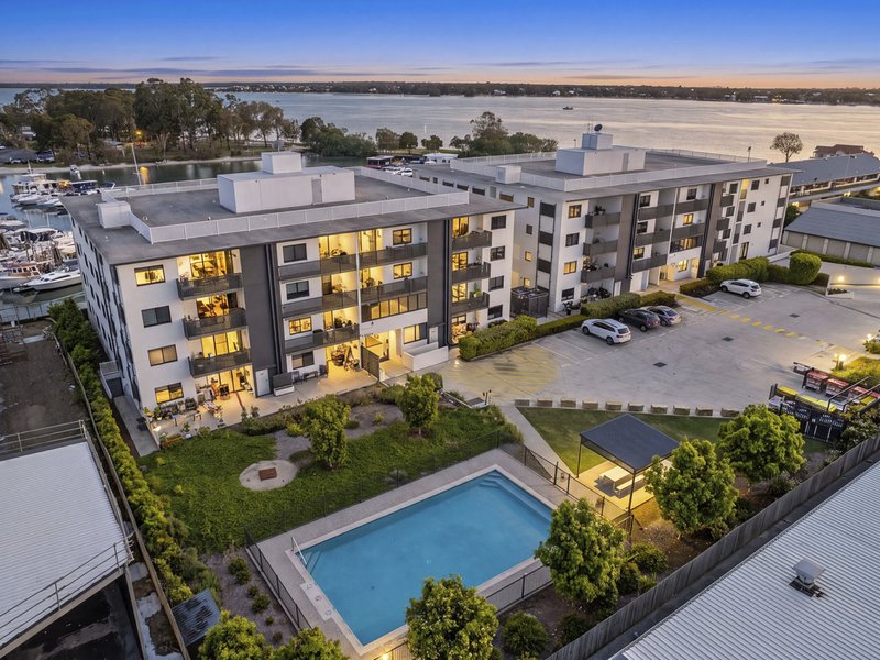 Photo - 126/3-5 Spinnaker Drive, Sandstone Point QLD 4511 - Image 15
