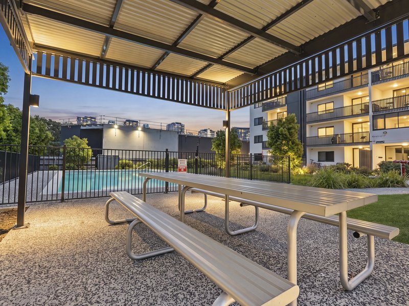 Photo - 126/3-5 Spinnaker Drive, Sandstone Point QLD 4511 - Image 17