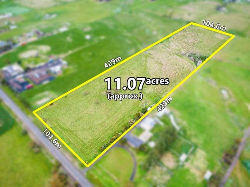 Photo - 1265 Boundary Road, Tarneit VIC 3029 - Image 2