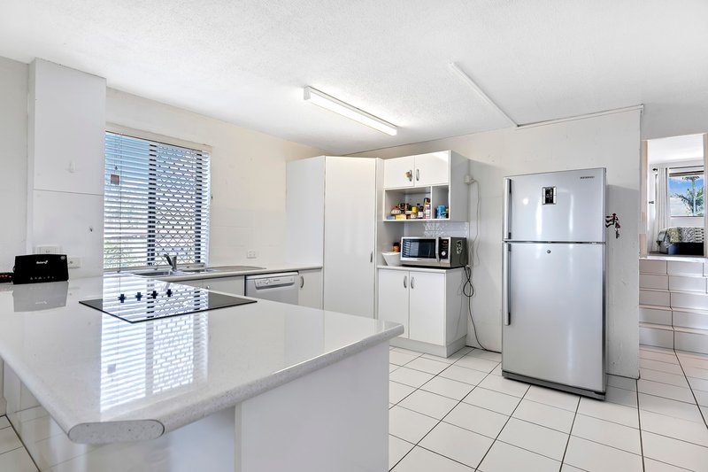 Photo - 1/265 Bradman Avenue, Maroochydore QLD 4558 - Image 4