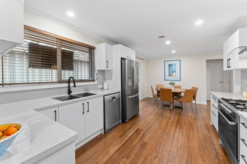 Photo - 1/265 Dandelion Drive, Rowville VIC 3178 - Image 1