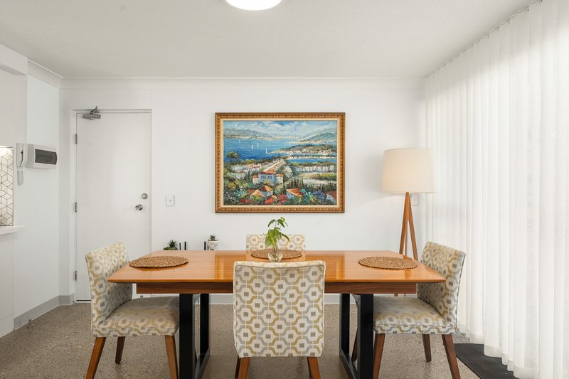 Photo - 1/266 Kingsford Smith Drive, Hamilton QLD 4007 - Image 5