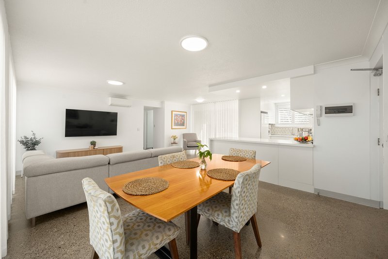 Photo - 1/266 Kingsford Smith Drive, Hamilton QLD 4007 - Image 6