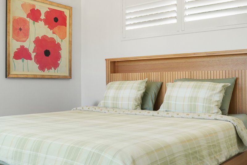 Photo - 1/266 Kingsford Smith Drive, Hamilton QLD 4007 - Image 12