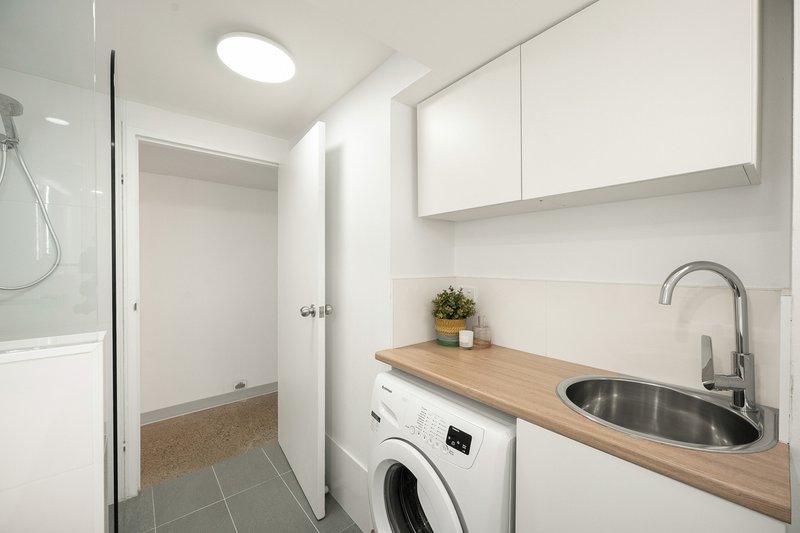 Photo - 1/266 Kingsford Smith Drive, Hamilton QLD 4007 - Image 17