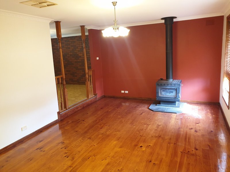 Photo - 1267 Beattys Road, Rockbank VIC 3335 - Image 3