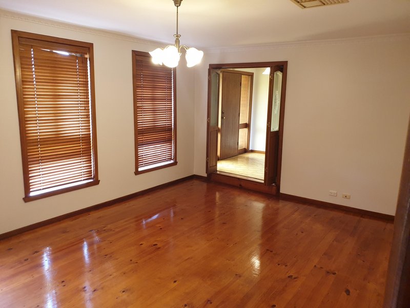 Photo - 1267 Beattys Road, Rockbank VIC 3335 - Image 4