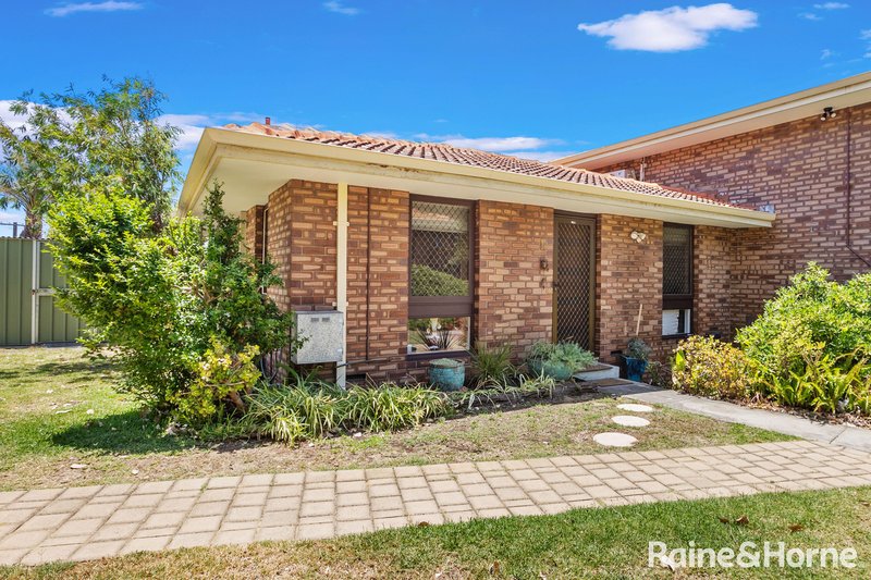 Photo - 1/268 Holbeck Street, Doubleview WA 6018 - Image 2