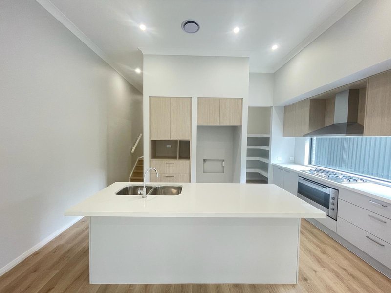 Photo - 126A Hannans Road, Narwee NSW 2209 - Image 6