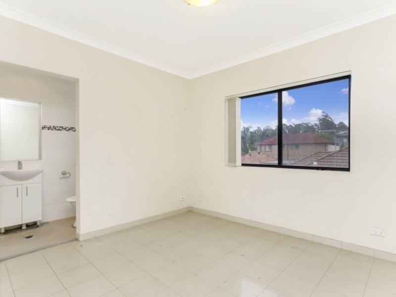 Photo - 126A William Street, Bankstown NSW 2200 - Image 5