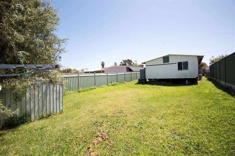 Photo - 126B Burton Rd , Castletown WA 6450 - Image 17