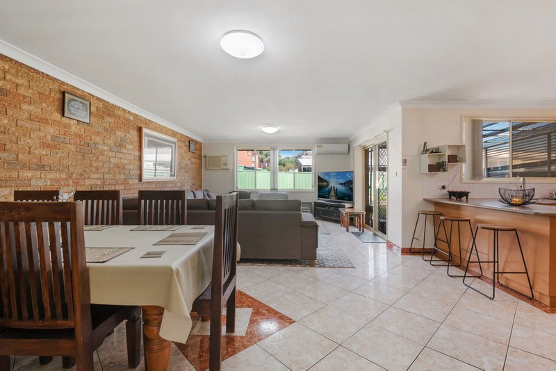 Photo - 126b Graham Ave , Lurnea NSW 2170 - Image 7