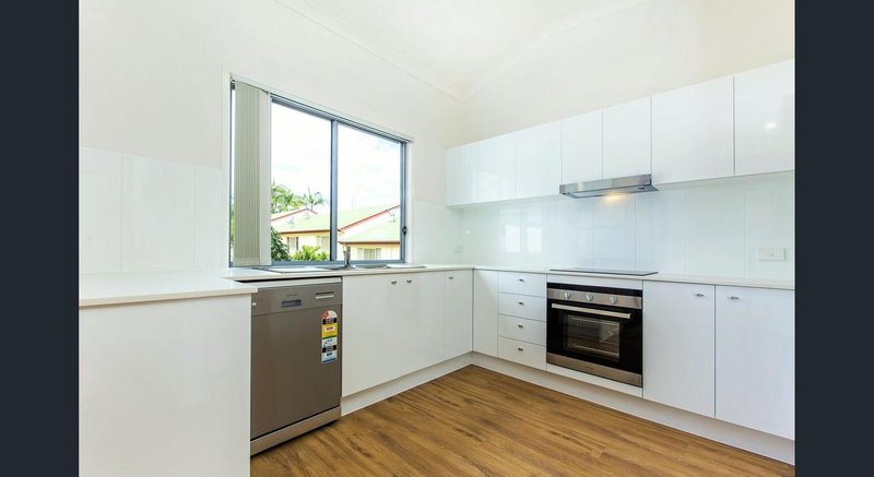 Photo - 1/27-29 Marjorie Street , Mooloolaba QLD 4557 - Image 3