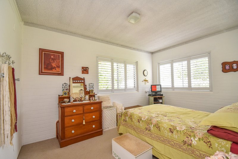 Photo - 1/27-31 Southport Avenue, Tamborine Mountain QLD 4272 - Image 8