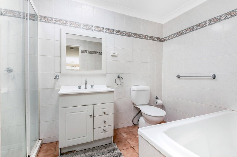 Photo - 12/7-9 Chertsey Avenue, Bankstown NSW 2200 - Image 6