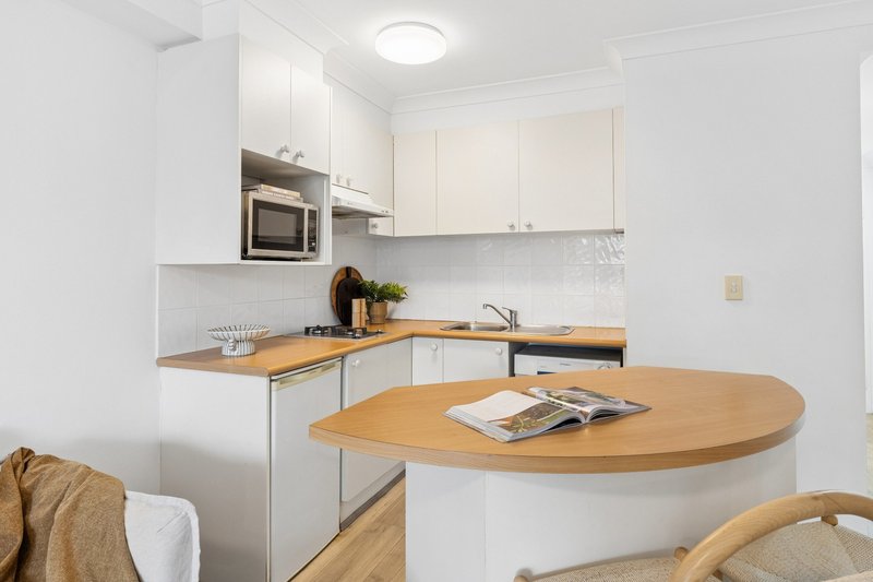 Photo - 12/7-9 Pittwater Road, Manly NSW 2095 - Image 5
