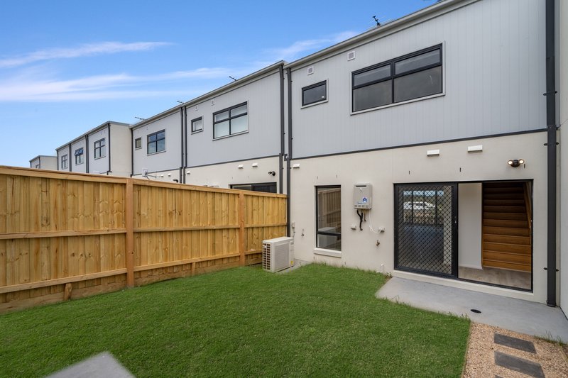 Photo - 127 Appleton Boulevard, Nar Nar Goon North VIC 3812 - Image 11