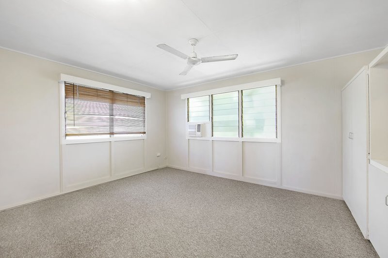 Photo - 1/27 Bay Street, Pallarenda QLD 4810 - Image 6