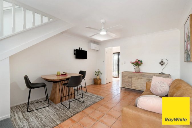 Photo - 1/27 Bayview Terrace, Wavell Heights QLD 4012 - Image 2