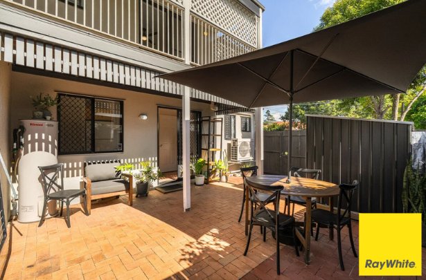 Photo - 1/27 Bayview Terrace, Wavell Heights QLD 4012 - Image 11