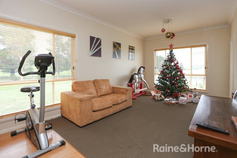 Photo - 127 Blue Ridge Drive, White Rock NSW 2795 - Image 6