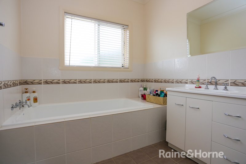 Photo - 127 Blue Ridge Drive, White Rock NSW 2795 - Image 16