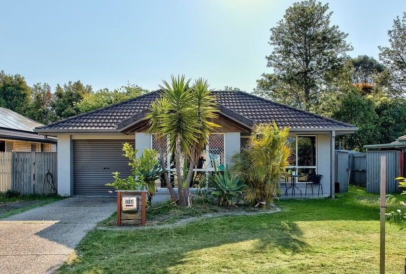 127 Cambridge Crescent, Fitzgibbon QLD 4018