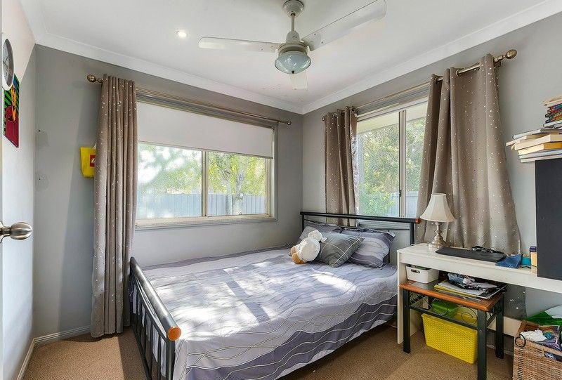 Photo - 127 Cambridge Crescent, Fitzgibbon QLD 4018 - Image 11