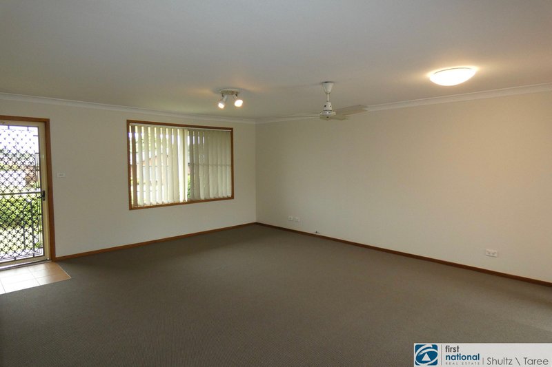 Photo - 1/27 Carrabeen Drive, Old Bar NSW 2430 - Image 2