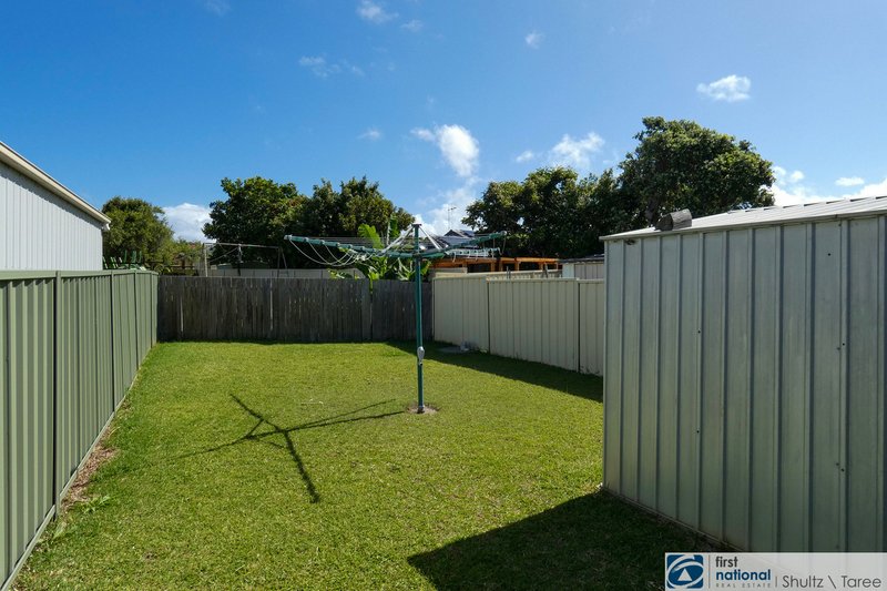 Photo - 1/27 Carrabeen Drive, Old Bar NSW 2430 - Image 9
