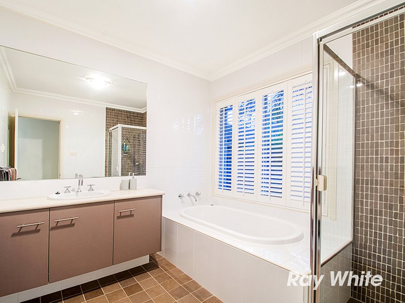 Photo - 127 Cattai Creek Drive, Kellyville NSW 2155 - Image 9