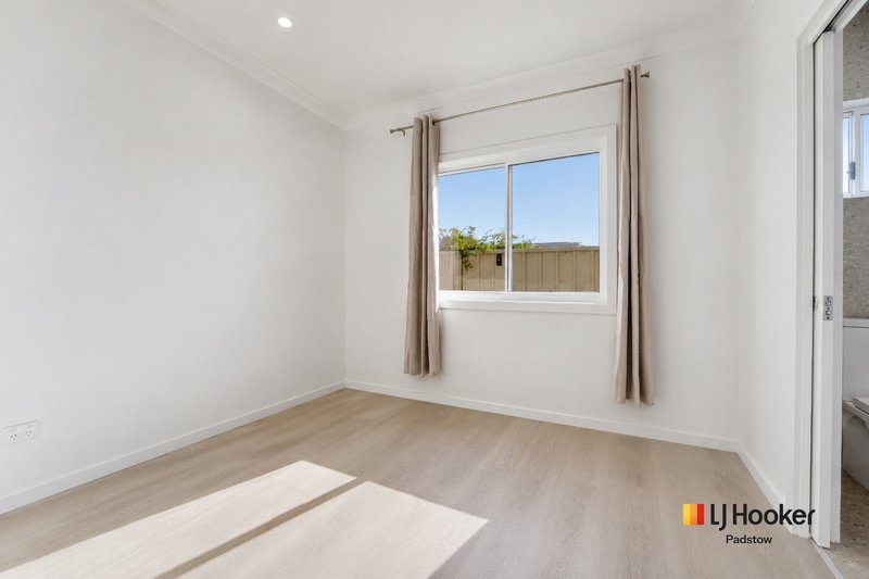 Photo - 1/27 Craigie Avenue, Padstow NSW 2211 - Image 4
