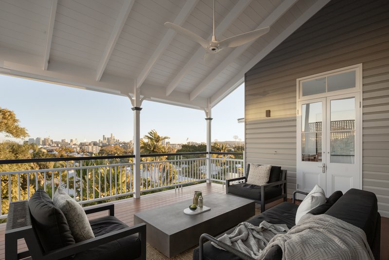 Photo - 127 Crosby Road, Hamilton QLD 4007 - Image 7
