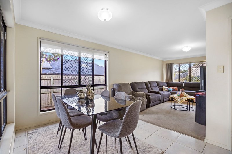 Photo - 127 Currajong Place, Brassall QLD 4305 - Image 6