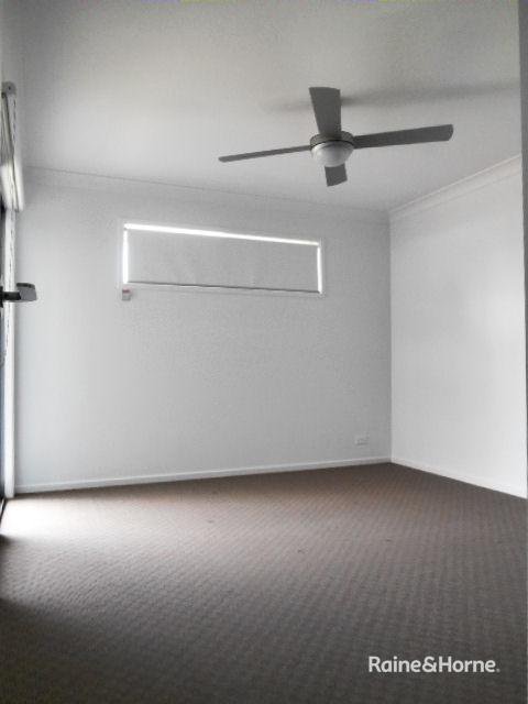 Photo - 1/27 Elizabeth Road, Griffin QLD 4503 - Image 7