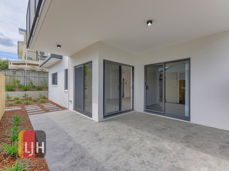 Photo - 1/27 Elwyn Street, Northgate QLD 4013 - Image 5