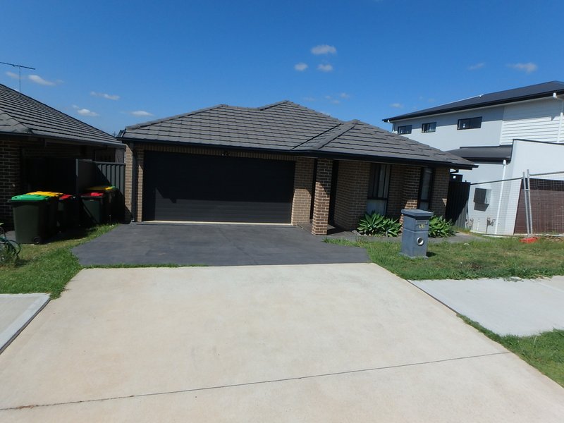 127 Flynn Avenue, Middleton Grange NSW 2171