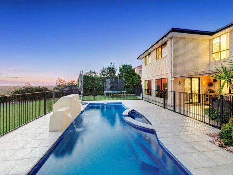 Photo - 127 Gibson Crescent, Bellbowrie QLD 4070 - Image 16