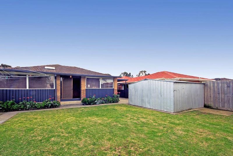 Photo - 127 Gillespie Road, Kings Park VIC 3021 - Image 6