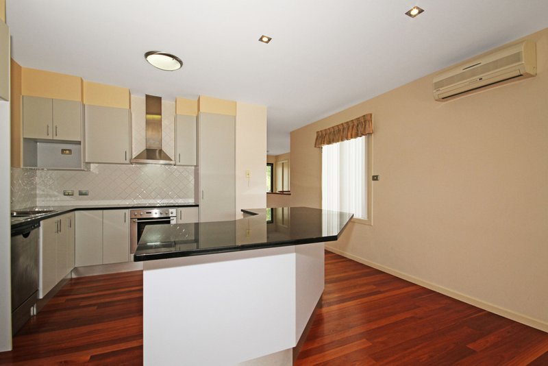 Photo - 1/27 Golf Links Drive, Batemans Bay NSW 2536 - Image 6