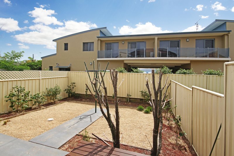 Photo - 1/27 Golf Links Drive, Batemans Bay NSW 2536 - Image 18