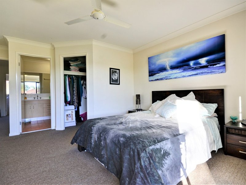 Photo - 127 Gooding Drive, Merrimac QLD 4226 - Image 14