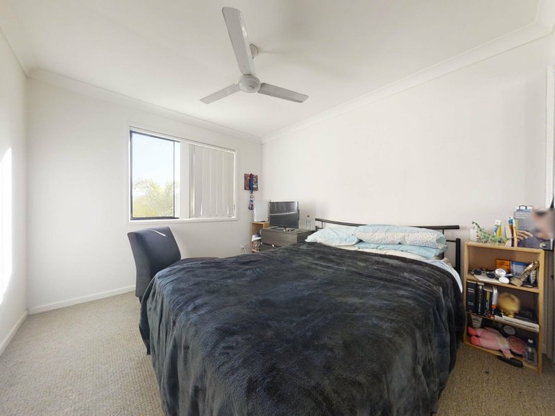 Photo - 127 Gooding Drive, Merrimac QLD 4226 - Image 17