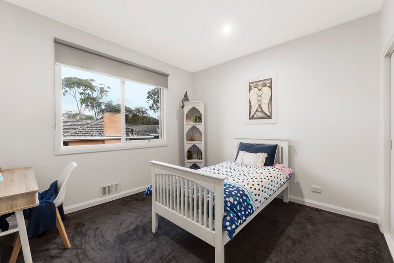 Photo - 1/27 Greenwood Street, Burwood VIC 3125 - Image 6