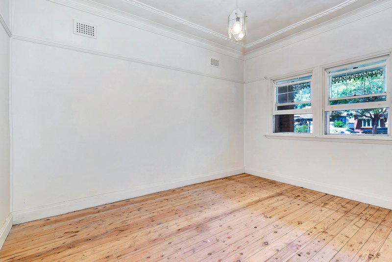 Photo - 127 Highland Avenue, Yagoona NSW 2199 - Image 6